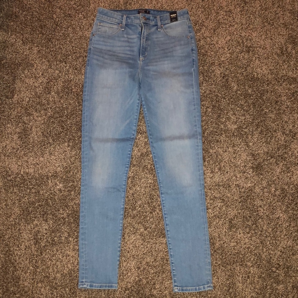 Abercrombie &Fitch High Rise Skinny Jeans